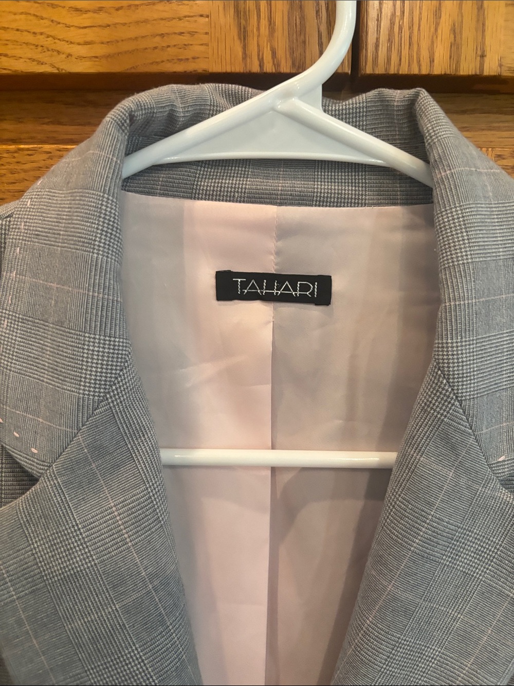Tahari Light Gray Single-Button Notch-Lapel Blazer - Picture 2 of 7
